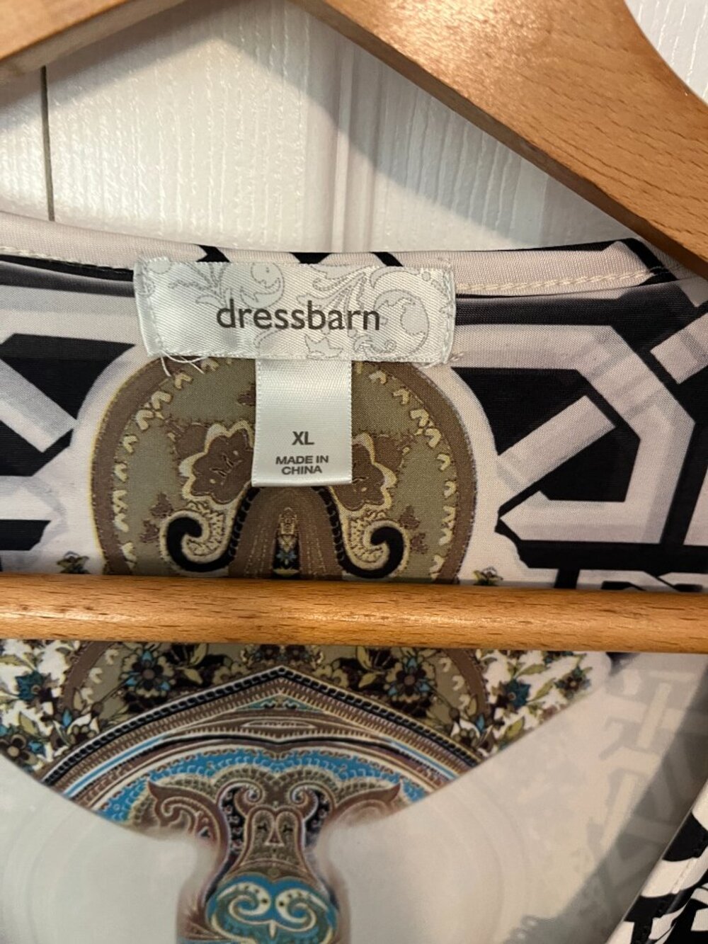 Dressbarn Womens Blouse XL Boho Embellished Tunic Top Paisley Geometric - Picture 3 of 3
